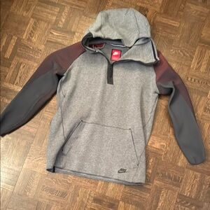 New Nike Men's Gray Zip-Up hoodie size M